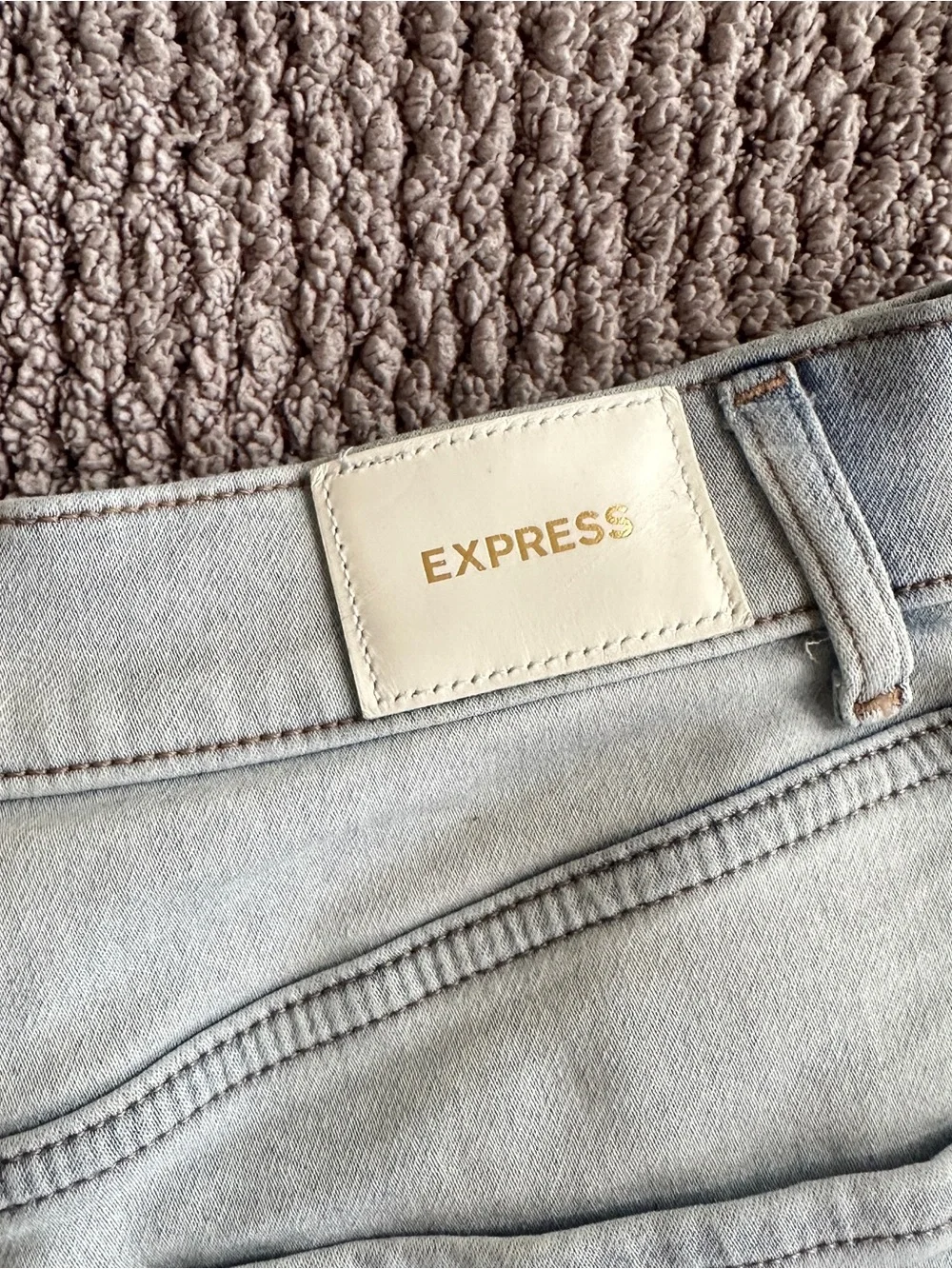 Express Light Wash MOM SHORTS 4 Denim Cutoff Shorts with Frayed Hem